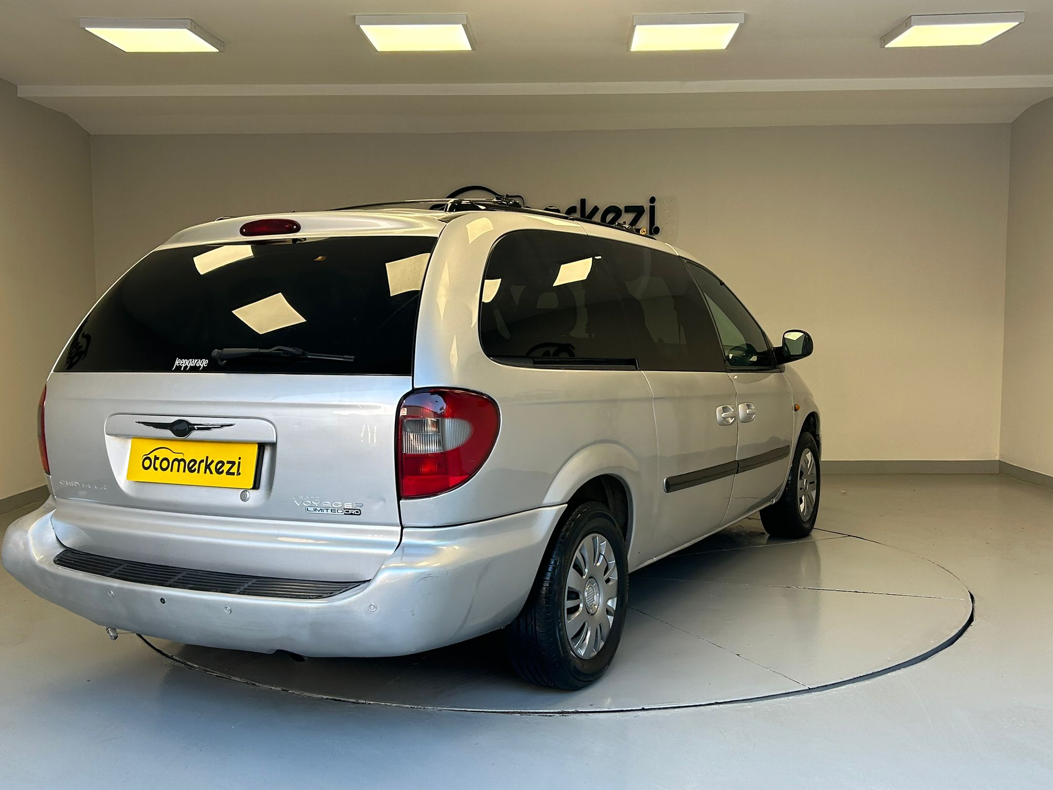 CHRYSLER GRAND 5